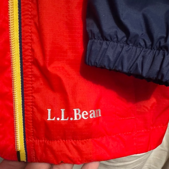 L.L. Bean Toddlers' Discovery EUC Rain Jacket Colorblock, Size 2T, (Red/Blue) - Picture 14 of 14